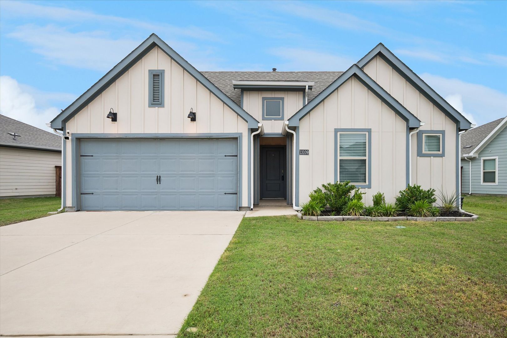 Aubrey House: 13109 Don Fisher ln