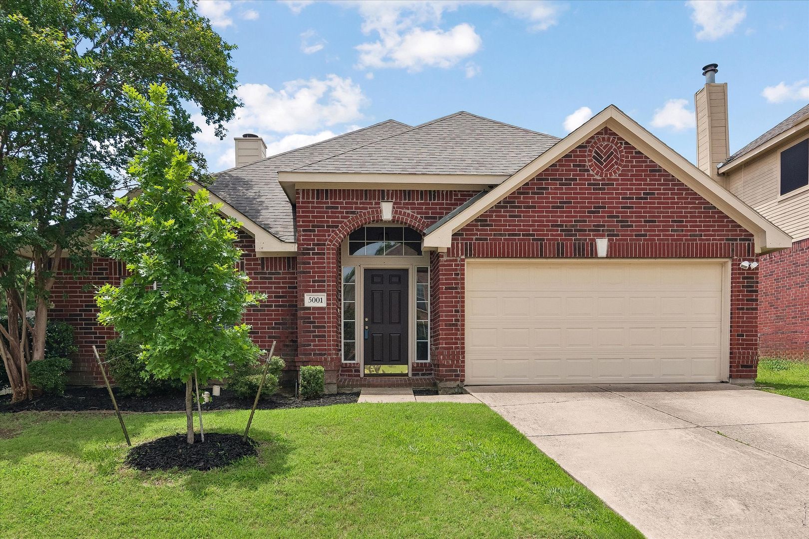 MCKINNEY House: 5001 LAKE CREST DRIVE