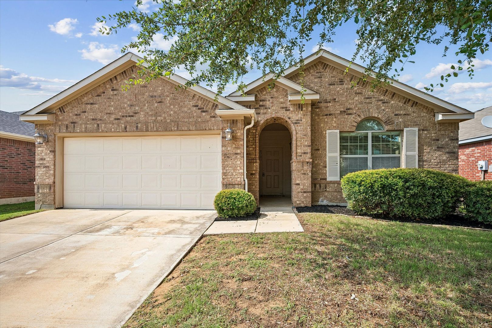CROSS ROADS House: 8701 SAGEBRUSH TRAIL