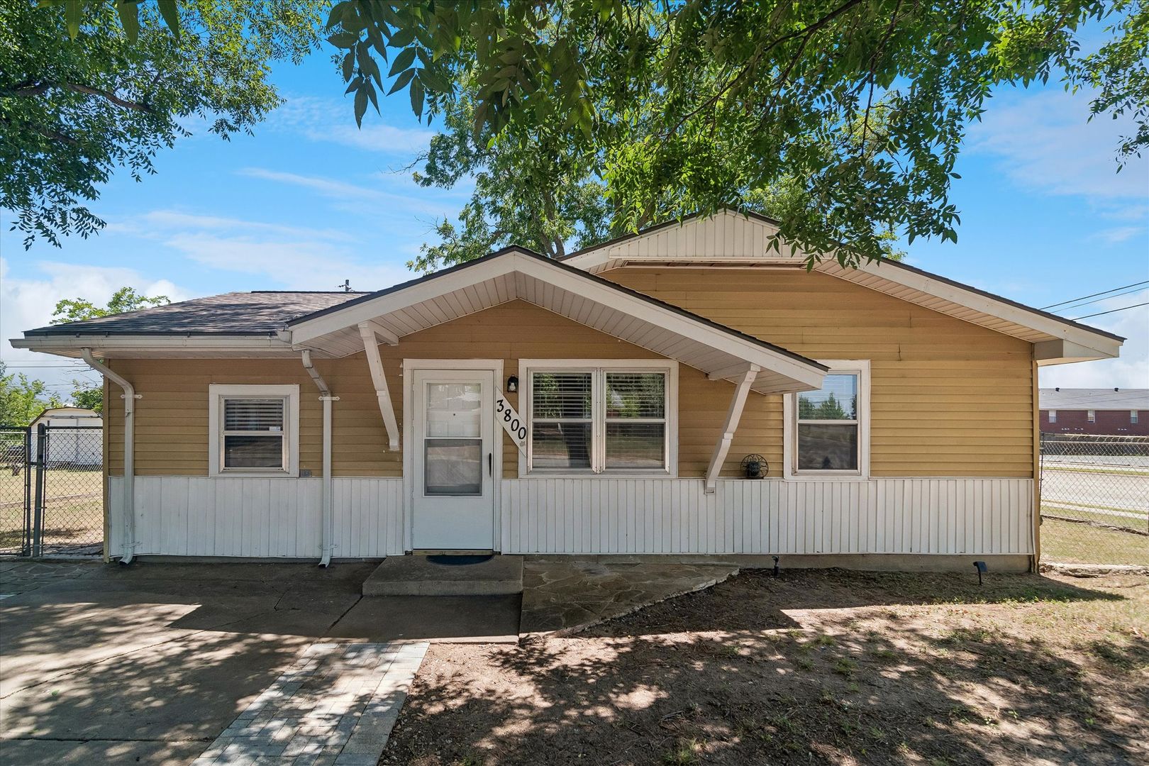 Denton House: 3800 Atlas Drive