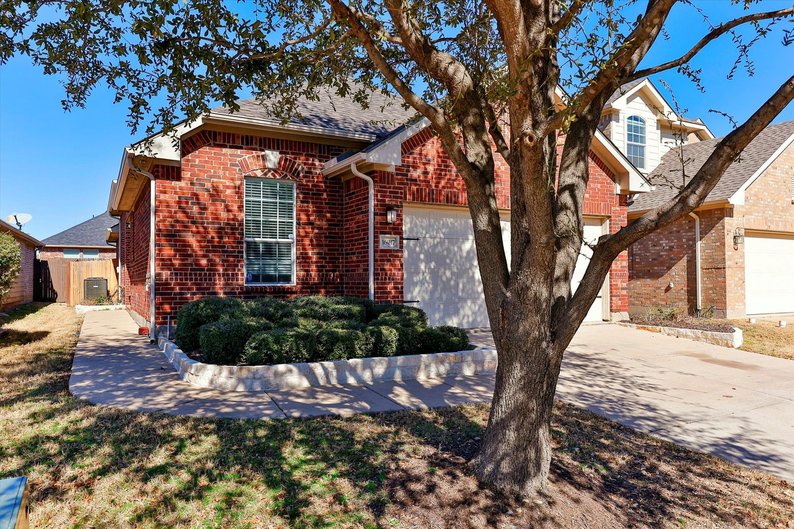 Prosper House: 16017  Alvarado Dr