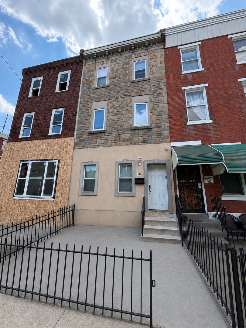 Philadelphia House: 1802 W Master St
