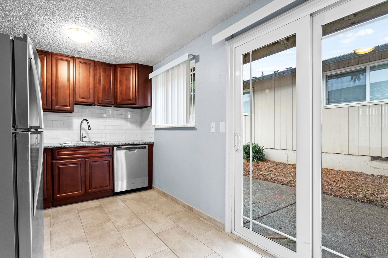 Portland Apartment: 4803 SE Boardman Ave.