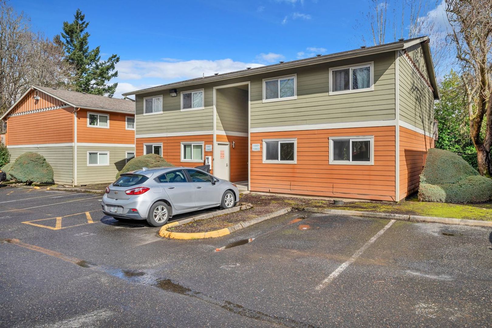 Portland Apartment: 6061 N Fessenden ST.