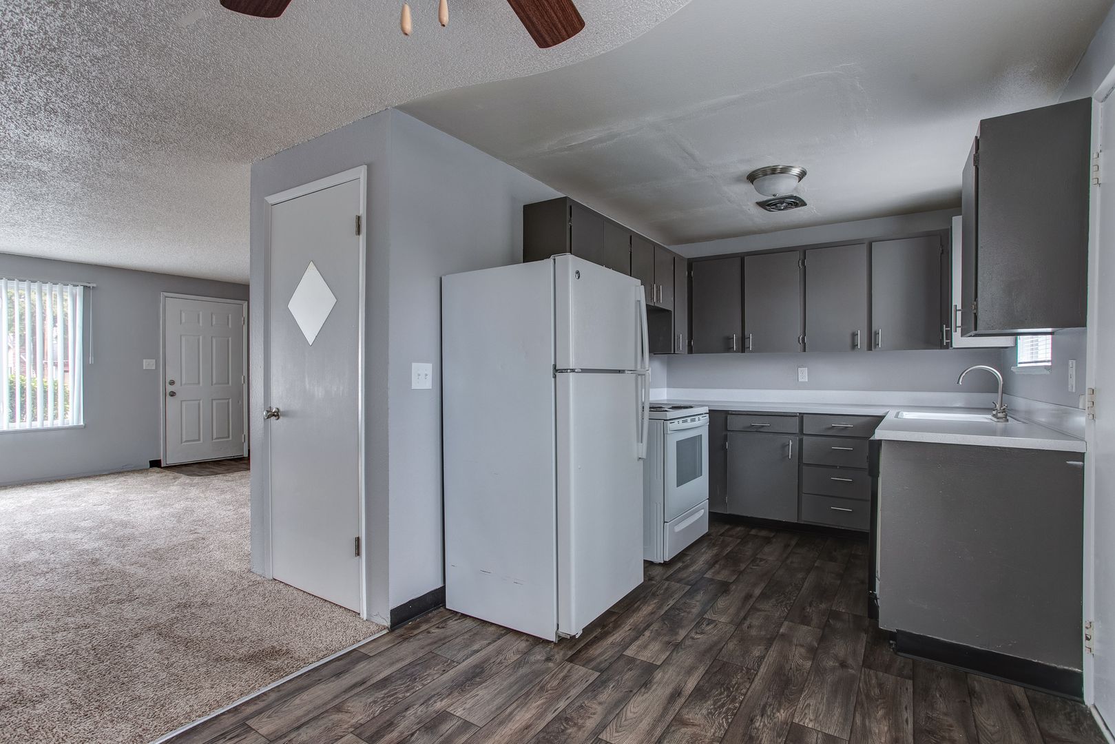 Portland Apartment: 1022 NE 181st
