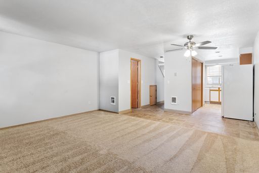 Large 3 bed 2.5 bath townhouse – photo 1