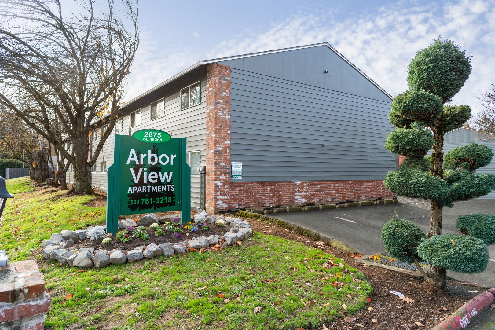 Portland Apartment: 2675 SE 162nd Avenue