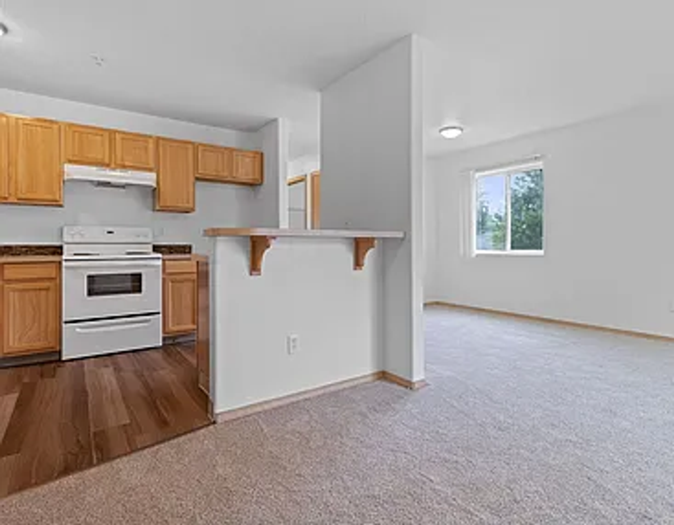 Portland Apartment: 11940 SE Ash Street