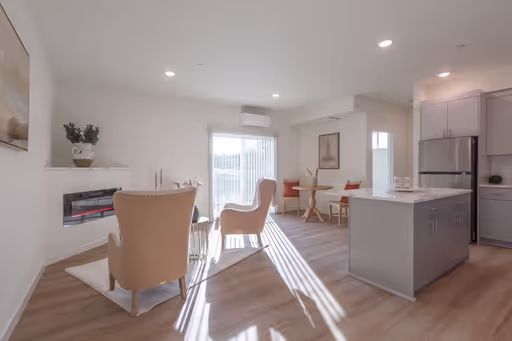 Urban 33 | New Apartments with Fireplace, Balcony & Washer/Dryer!! 1st Month FREE & $500 Gift card!! – photo 1