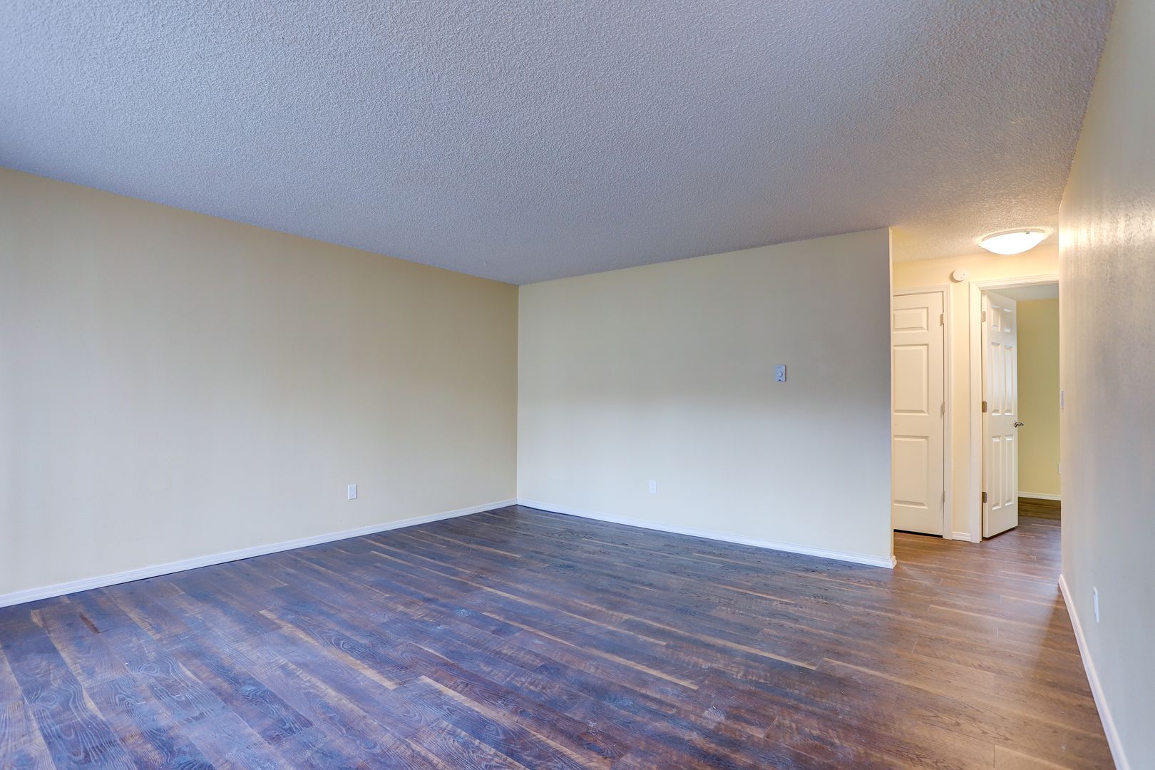 Portland Apartment: 4803 SE Boardman Ave.