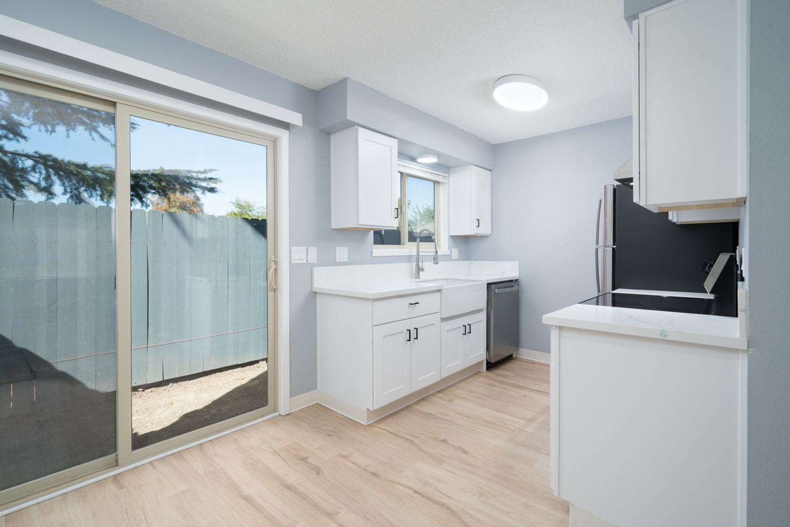 Beaverton Apartment: 4920 SW Lombard Ave