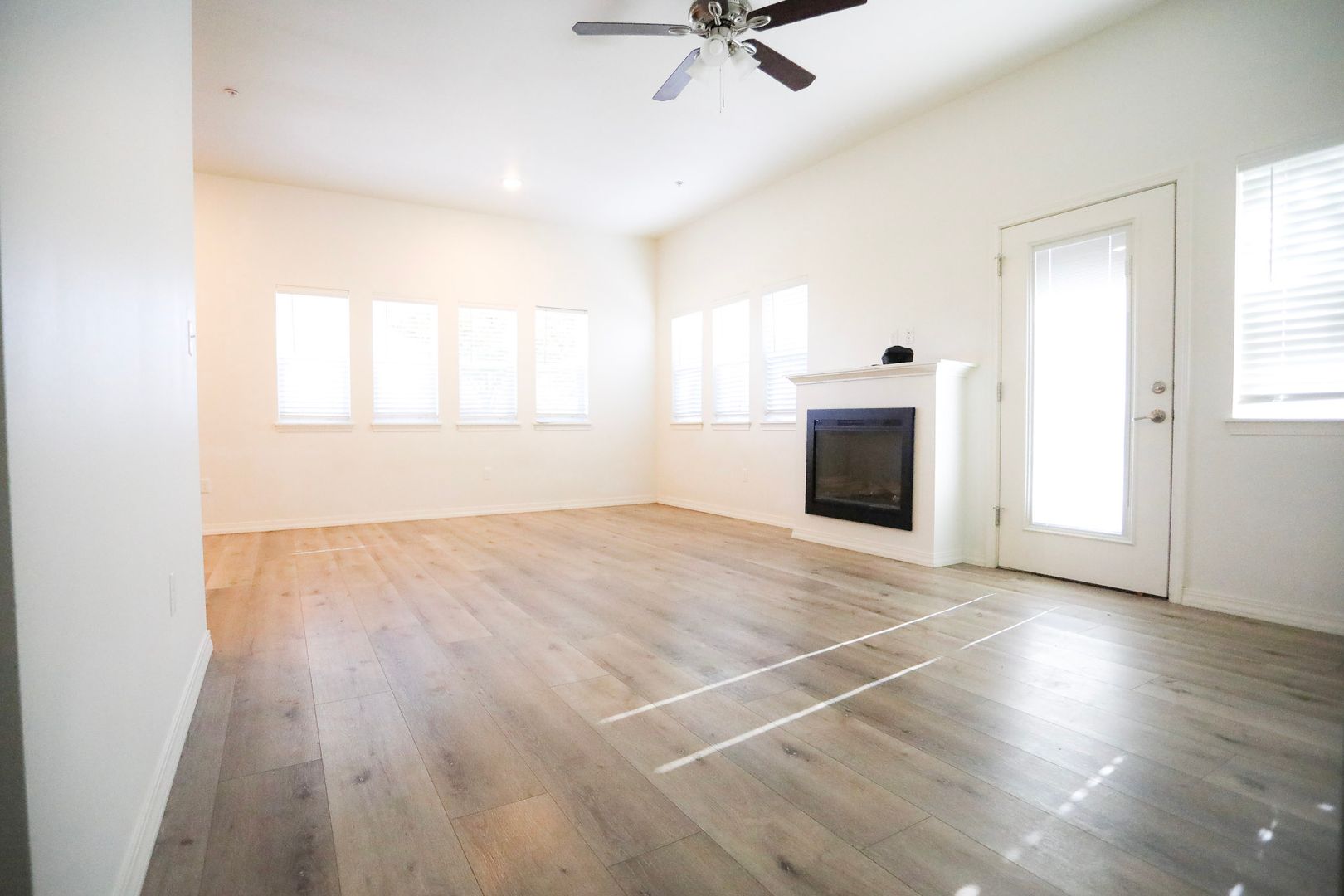 Portland Apartment: 6005 SE 51st Ave
