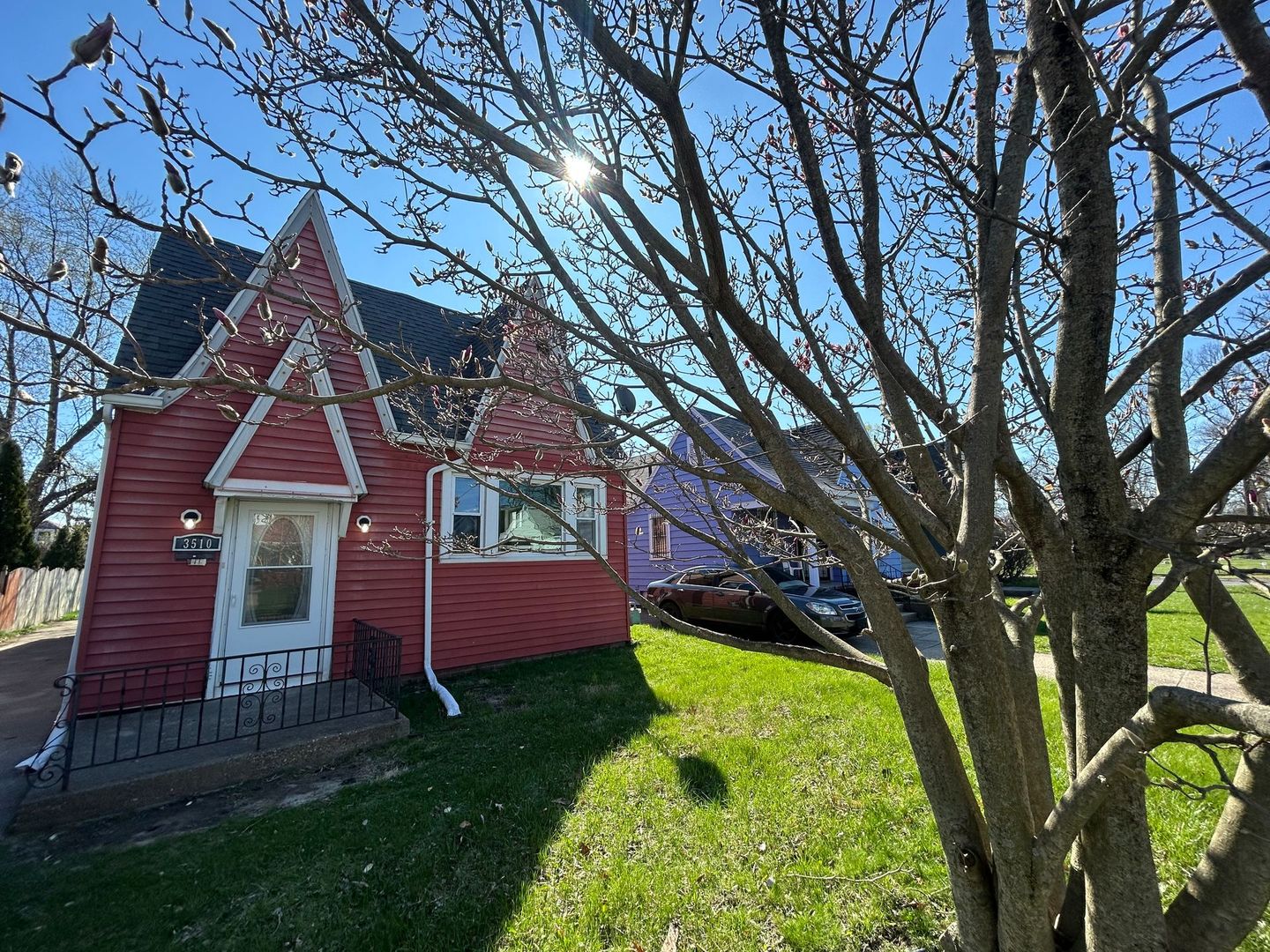 Toledo House: 3510 Wallwerth Drive