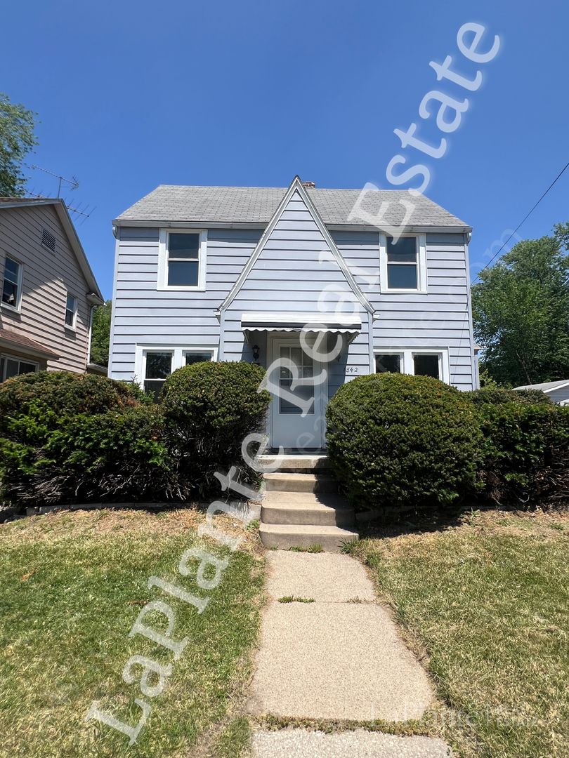 Toledo House: 1842 Marlow Rd