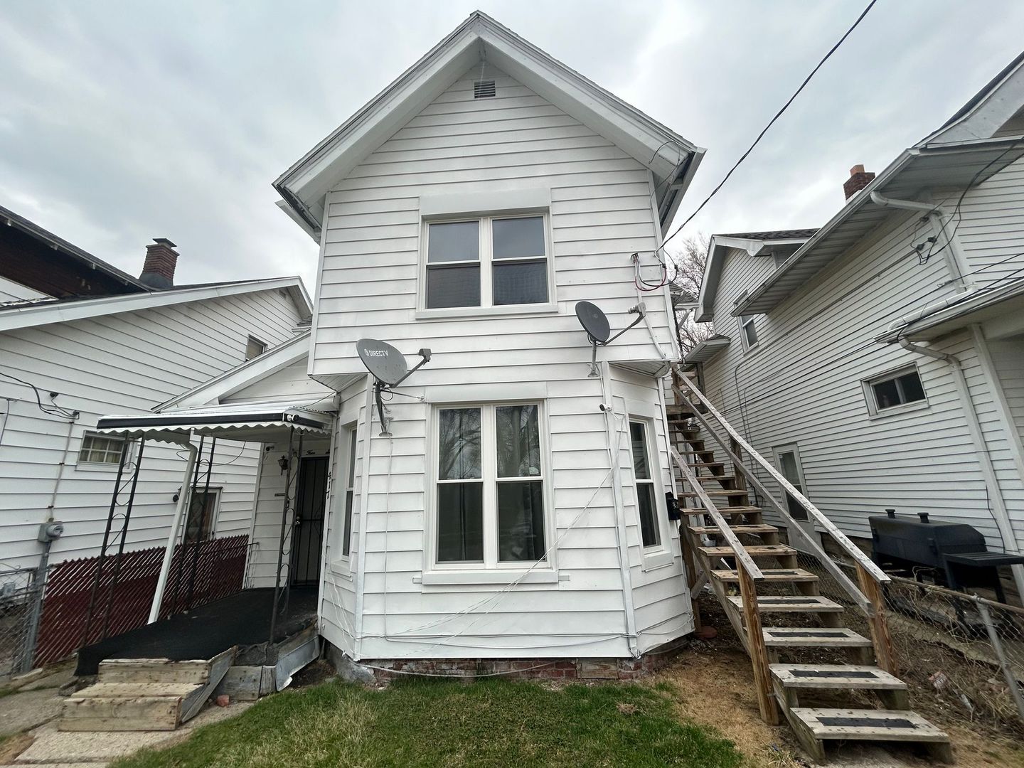 Toledo Apartment: 417 Utah St.