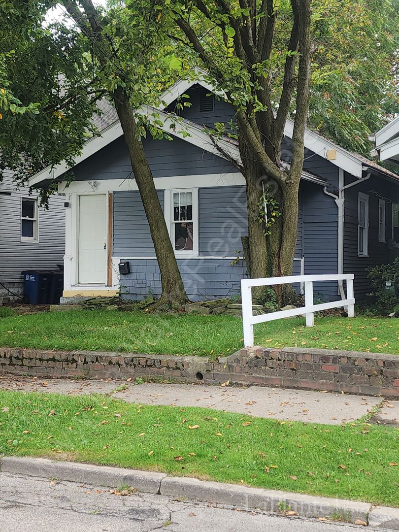 Toledo House: 1705 Marlow Rd.