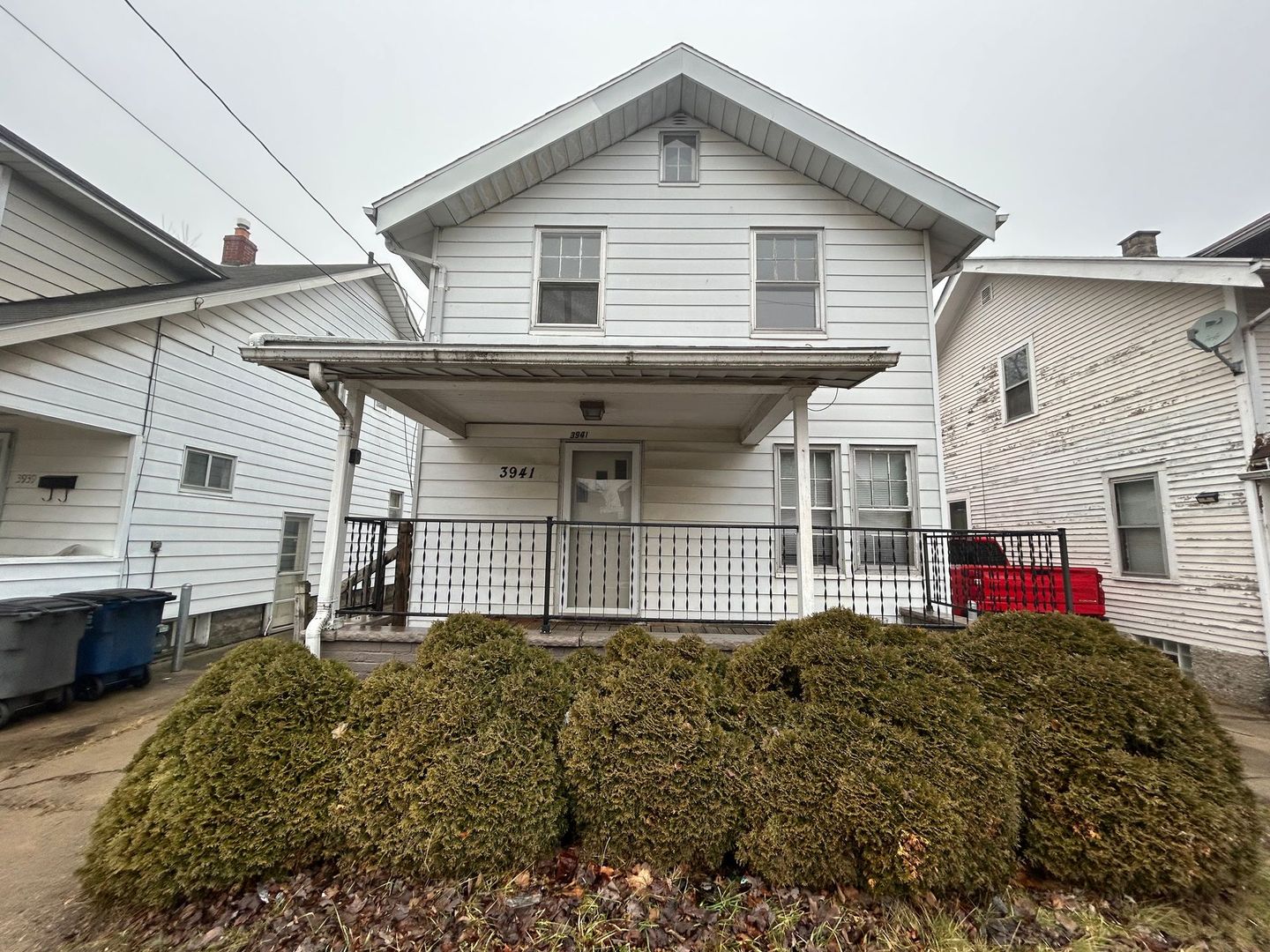 Toledo House: 3941 Leybourn Ave