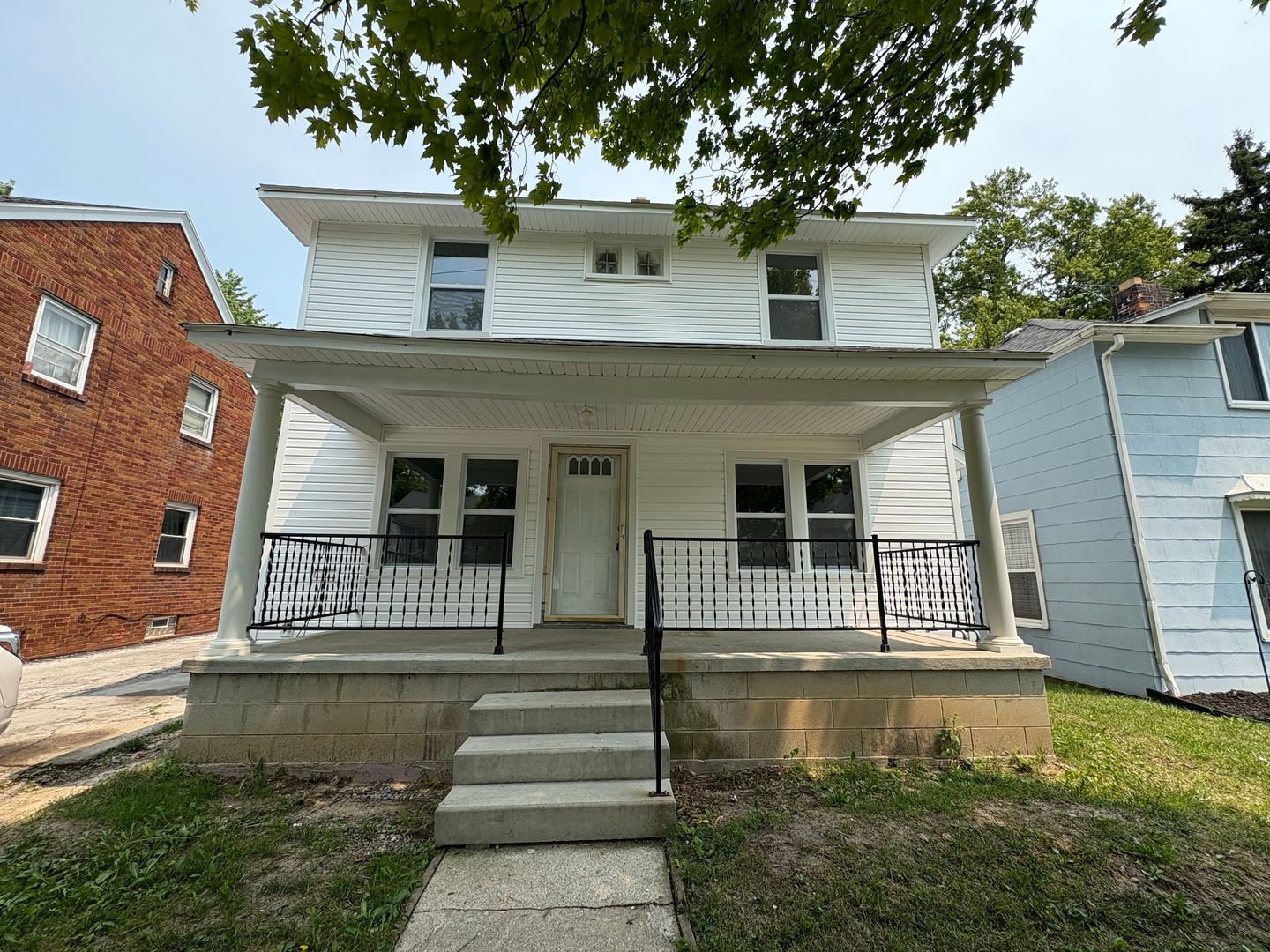 Toledo House: 4224 Fairview Dr.