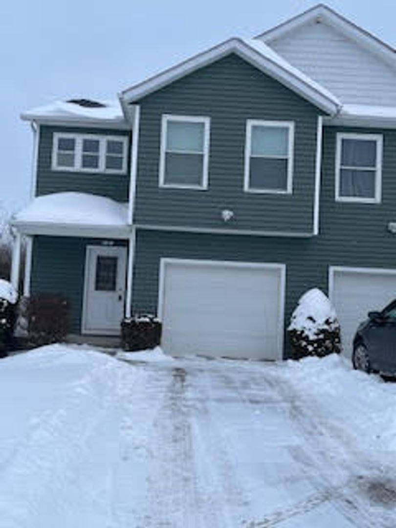 Wadsworth Apartment: 487 Sparrow Way