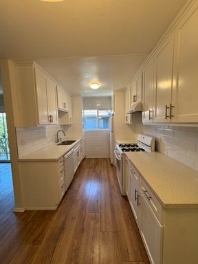 2 Bed 1.5 Bath Rental at 642 N. Hayworth Ave. - 8, Los Angeles, CA – photo 1