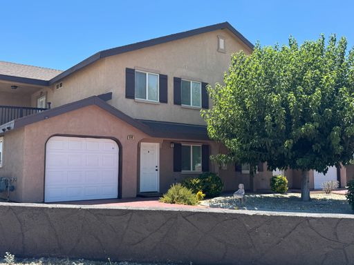 READY NOW! 3 Bedrooms - 2.5 Bathrooms w/Garage – photo 1