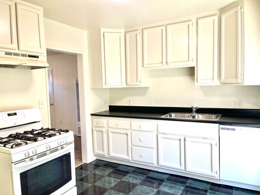 Updated Two Bedroom One Bathroom Apartment Home $1,750 in Loma Linda – photo 1
