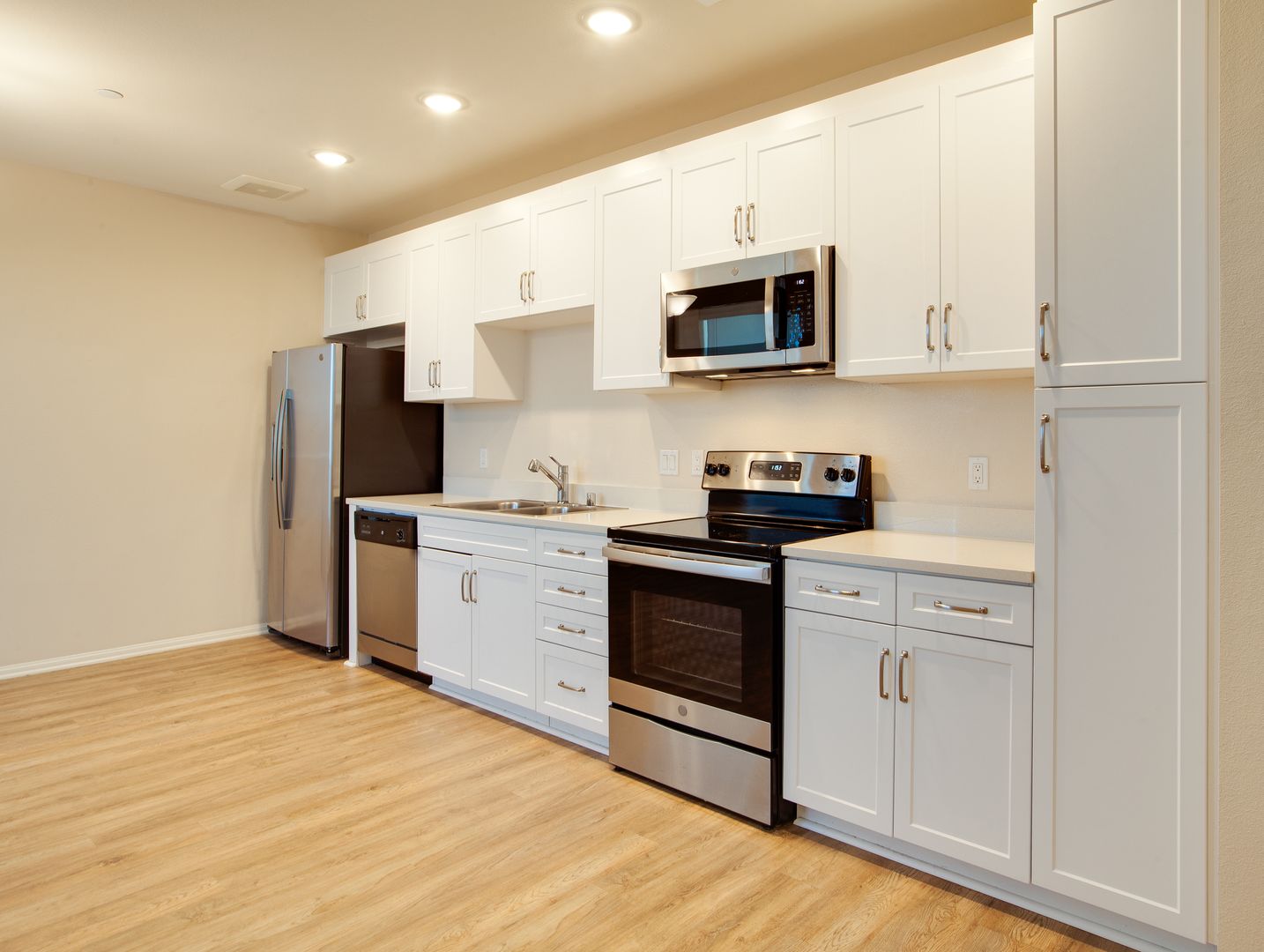 Chula Vista Apartment: 288 Center St.
