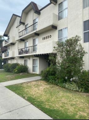 GORGEOUS 1 BEDROOM