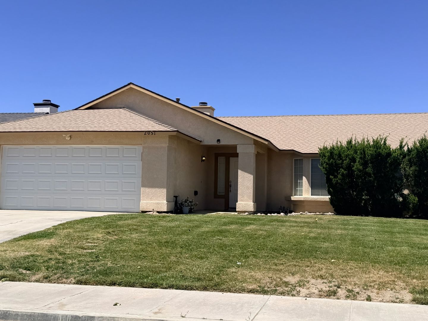 Rosamond House: 2051 Candice Ave.
