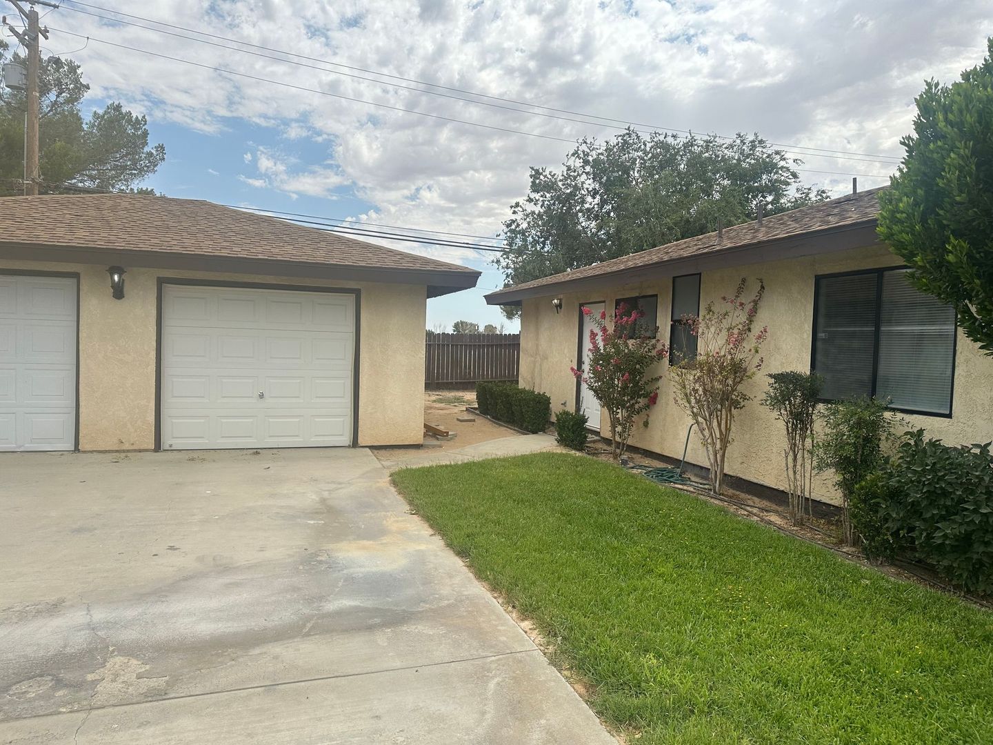 California City Apartment: 9848 Sally Ave.