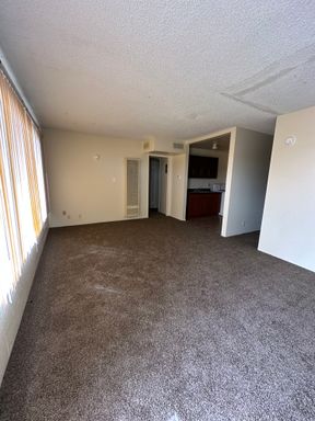 Freshly painted studio apartment with a den for lease $825 El Centro