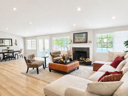 Spacious, Remodeled 4 bed/3 bath, 3000 sqft home + Pool in Woodland Hills