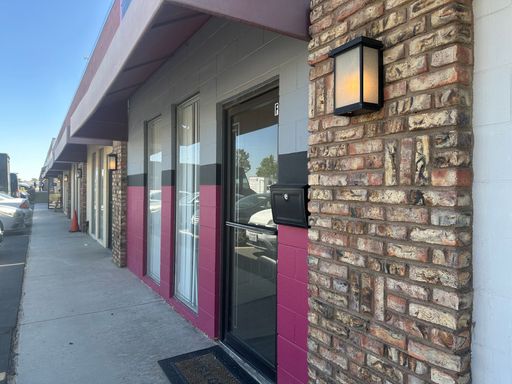 Commercial / Industrial / Office – photo 1