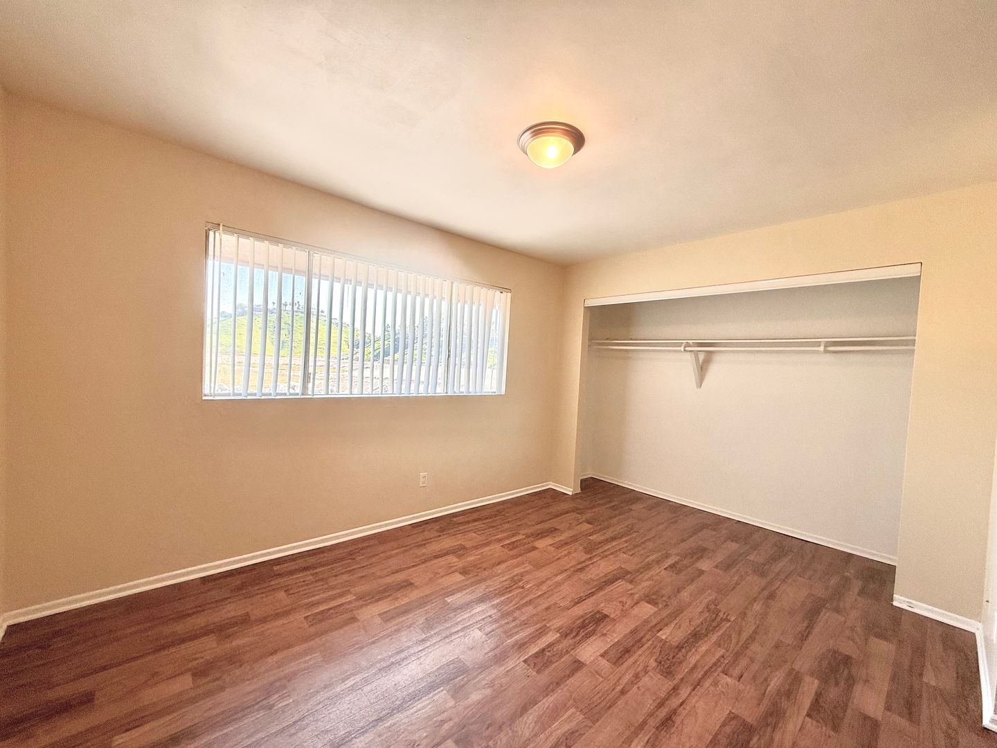 San Bernardino Apartment: 3943 N H St.