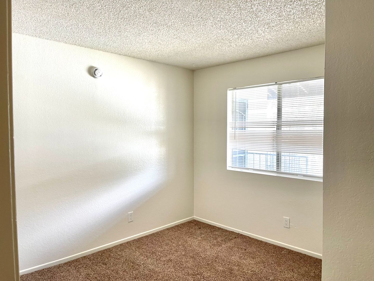 Redlands Apartment: 1127 Post St.