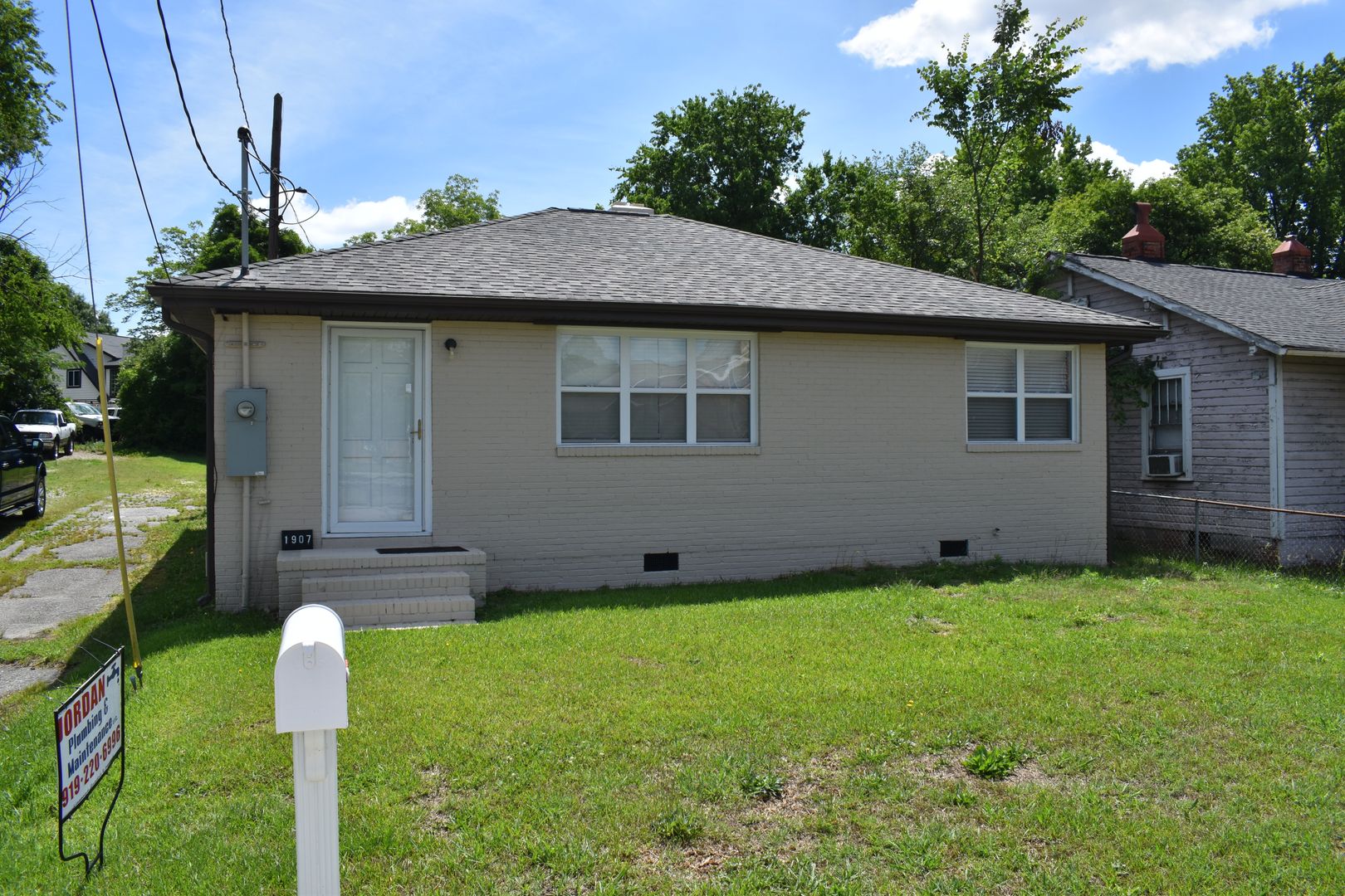 Durham House: 1907 S. Miami Blvd.