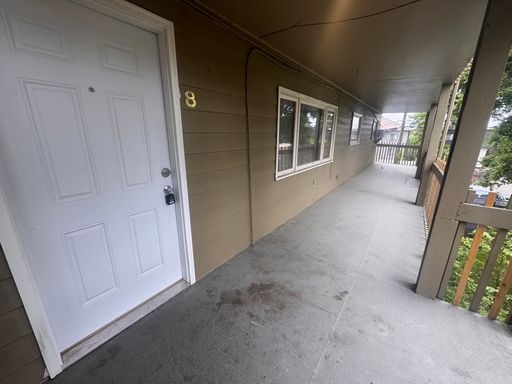 Listing photo thumbnail