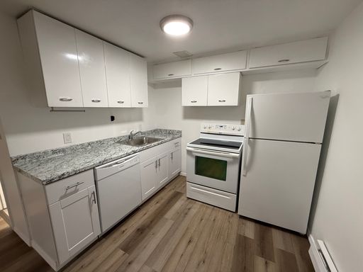 Listing photo thumbnail