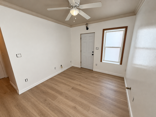 Listing photo thumbnail