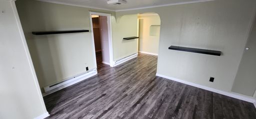 Listing photo thumbnail
