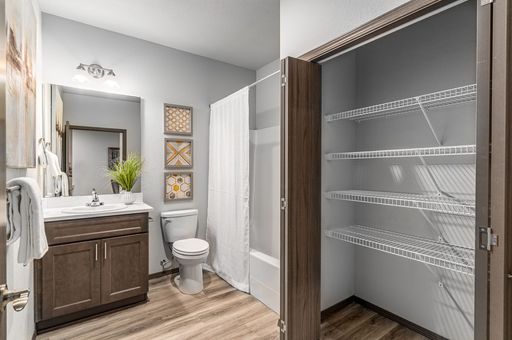 Listing photo thumbnail