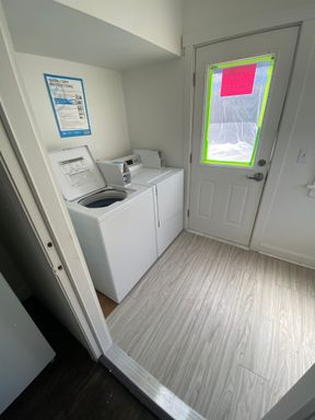 Listing photo thumbnail