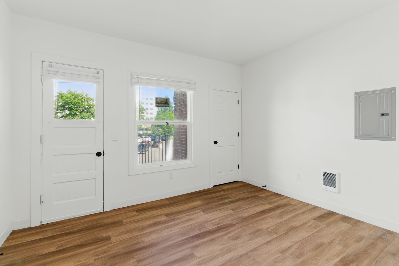 Spokane Apartment: 206 W 8th Avenue