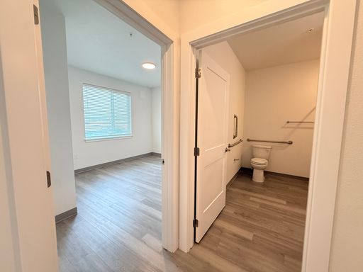Listing photo thumbnail