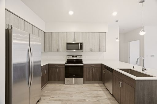 Listing photo thumbnail