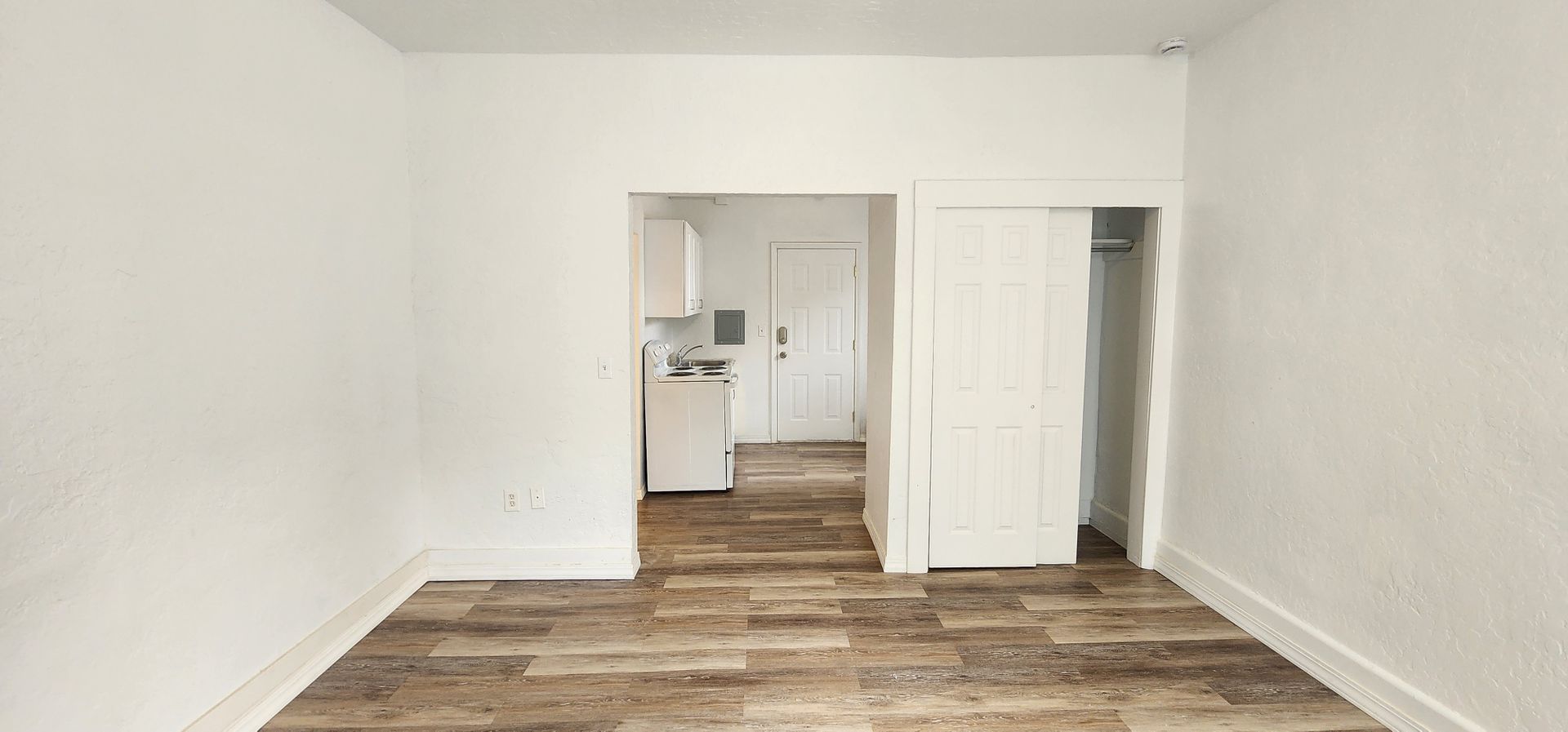 Spokane Apartment: 1412 N Post