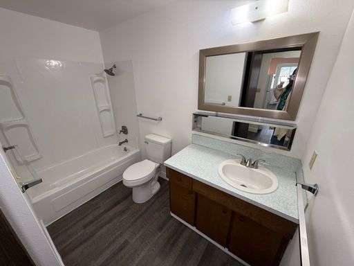 Listing photo thumbnail