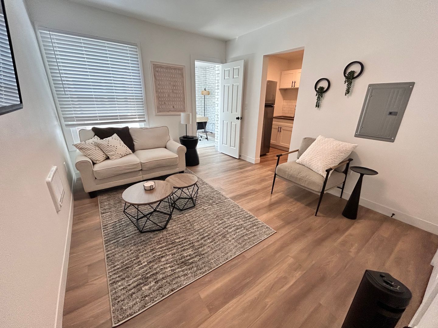 Spokane Apartment: 206 W 8th Avenue