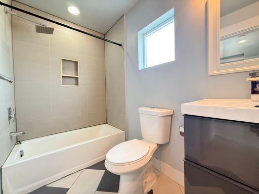 Listing photo thumbnail
