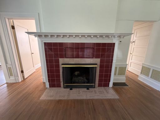Listing photo thumbnail